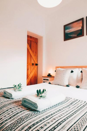 Um Lugar ao Sol Beach House Azenhas do Mar